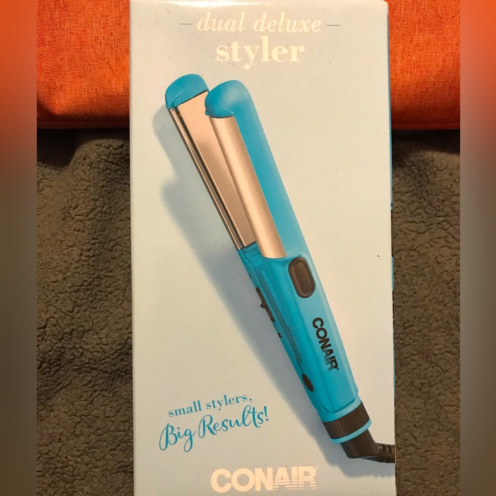 NIB Conair Dual Deluxe Styler